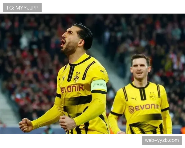 实时：多特蒙德获得点球，VAR复核后改判禁区外任意球